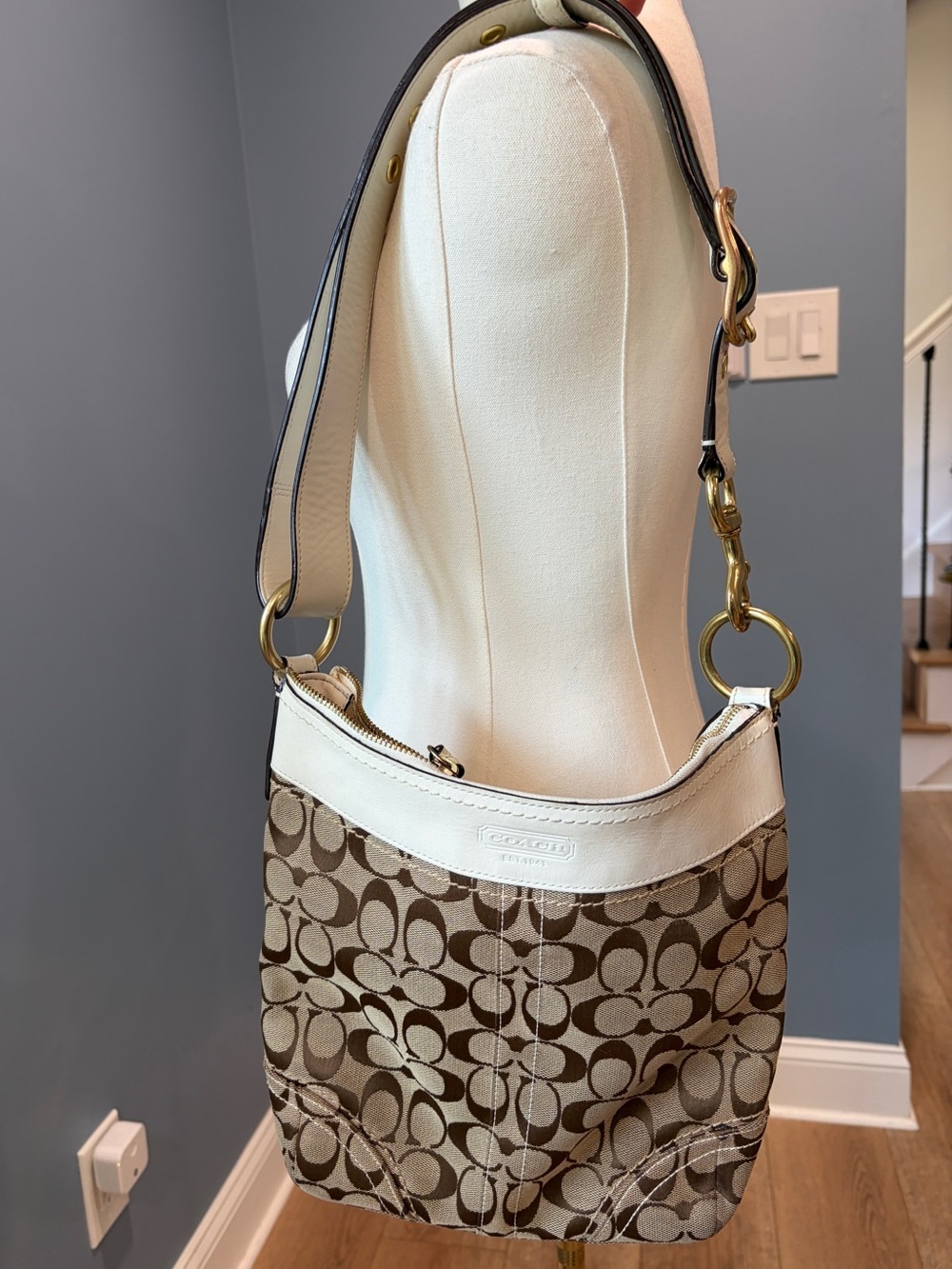 Coach Legacy Signature Hobo 10403 Khaki Jacquard Ivory Leather Shoulder Bag - Picture 2 of 11